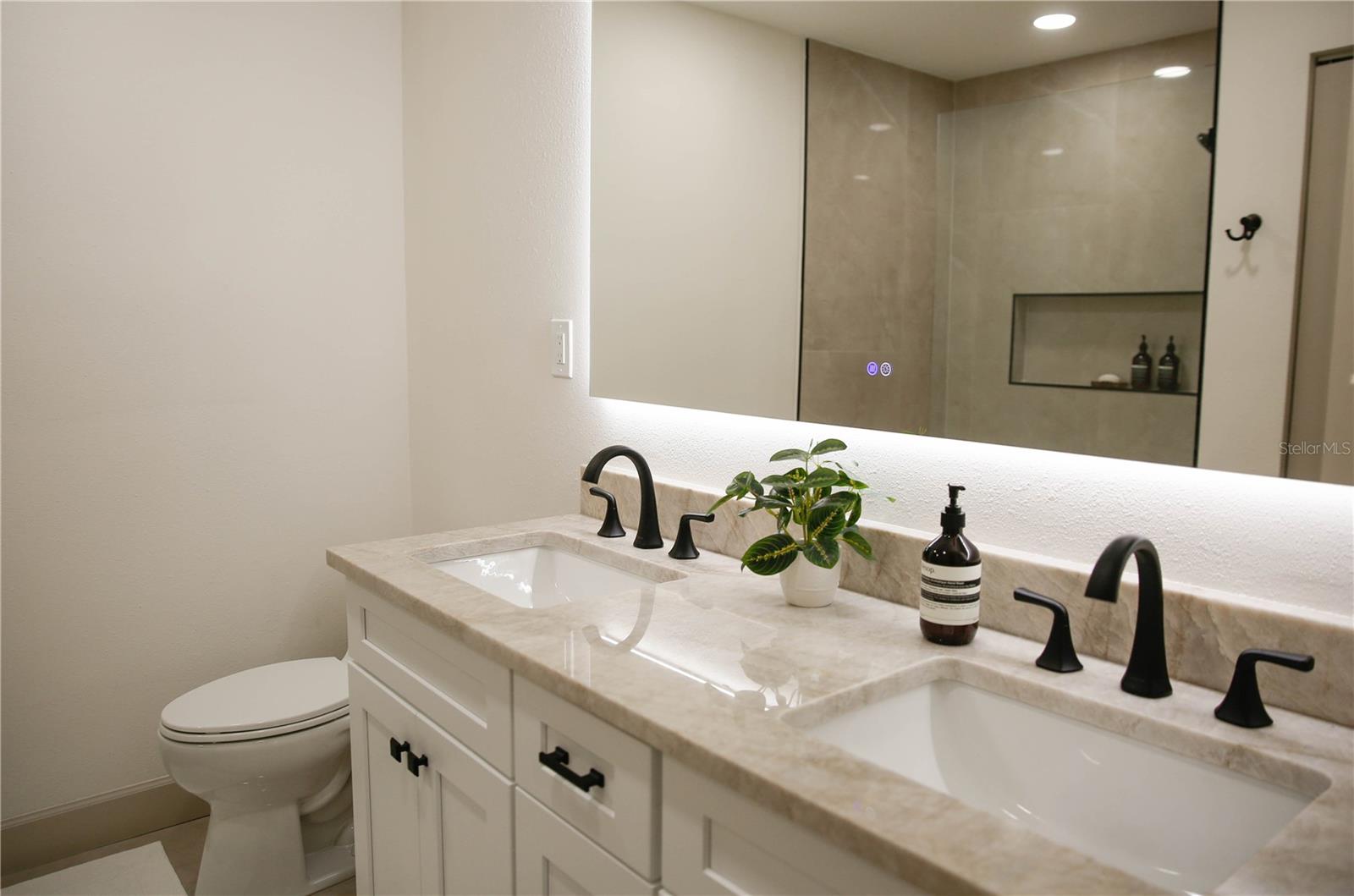 Image 18 of 59 For 4646 Gleason Avenue