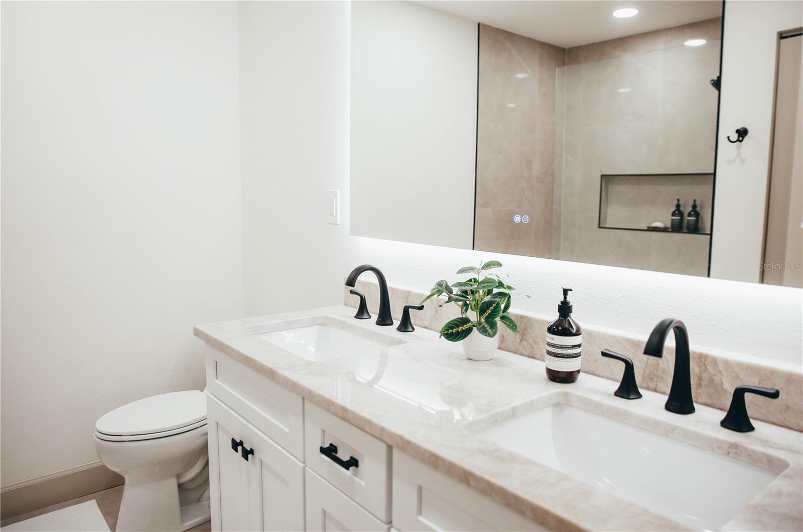 Image 26 of 59 For 4646 Gleason Avenue