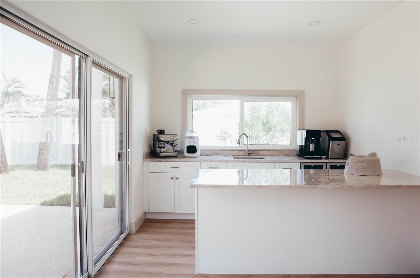 Image 34 of 59 For 4646 Gleason Avenue