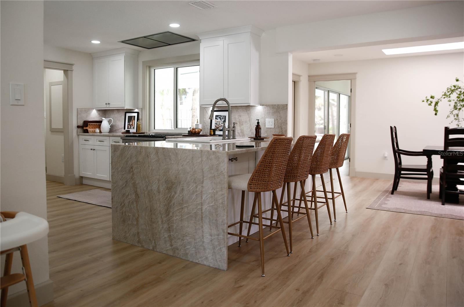 Image 38 of 59 For 4646 Gleason Avenue