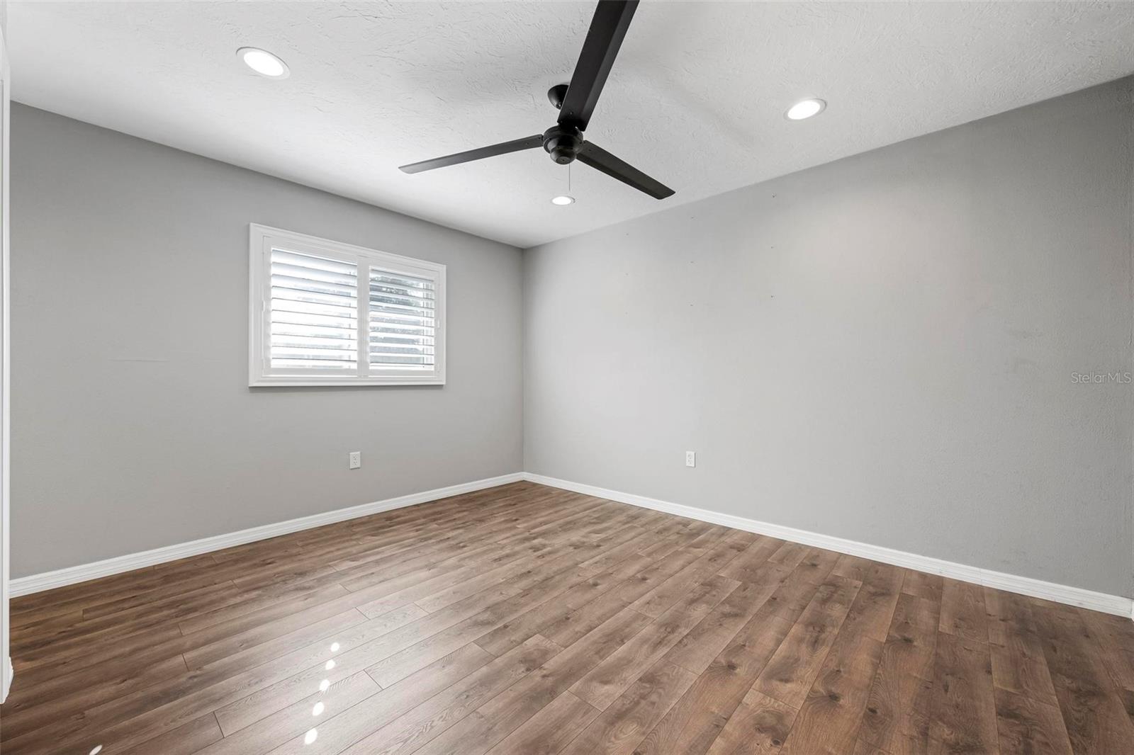 Image 21 of 28 For 3372 Tyne Lane