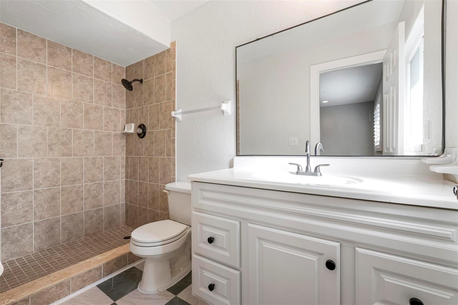 Image 23 of 28 For 3372 Tyne Lane