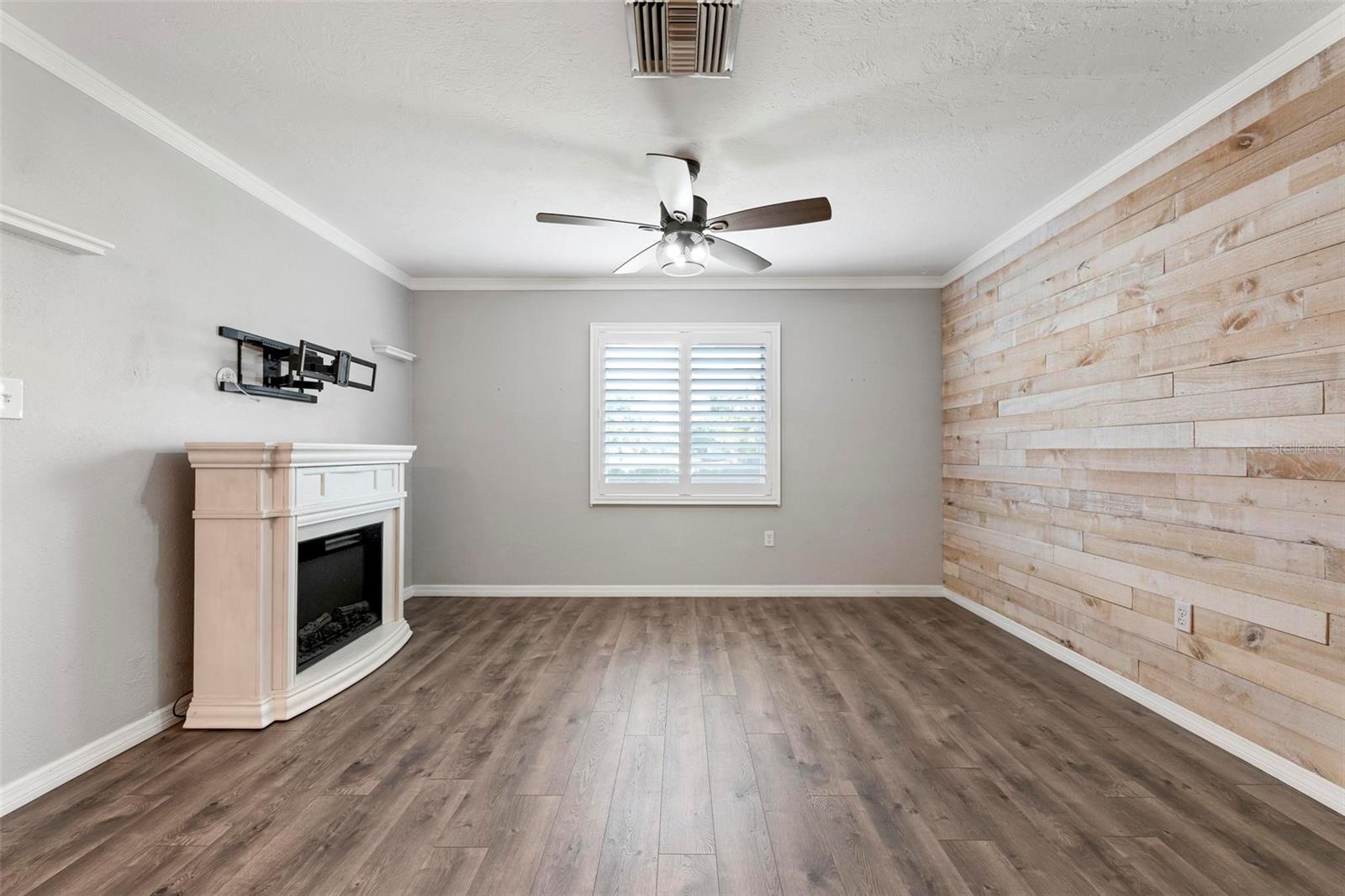 Image 4 of 28 For 3372 Tyne Lane