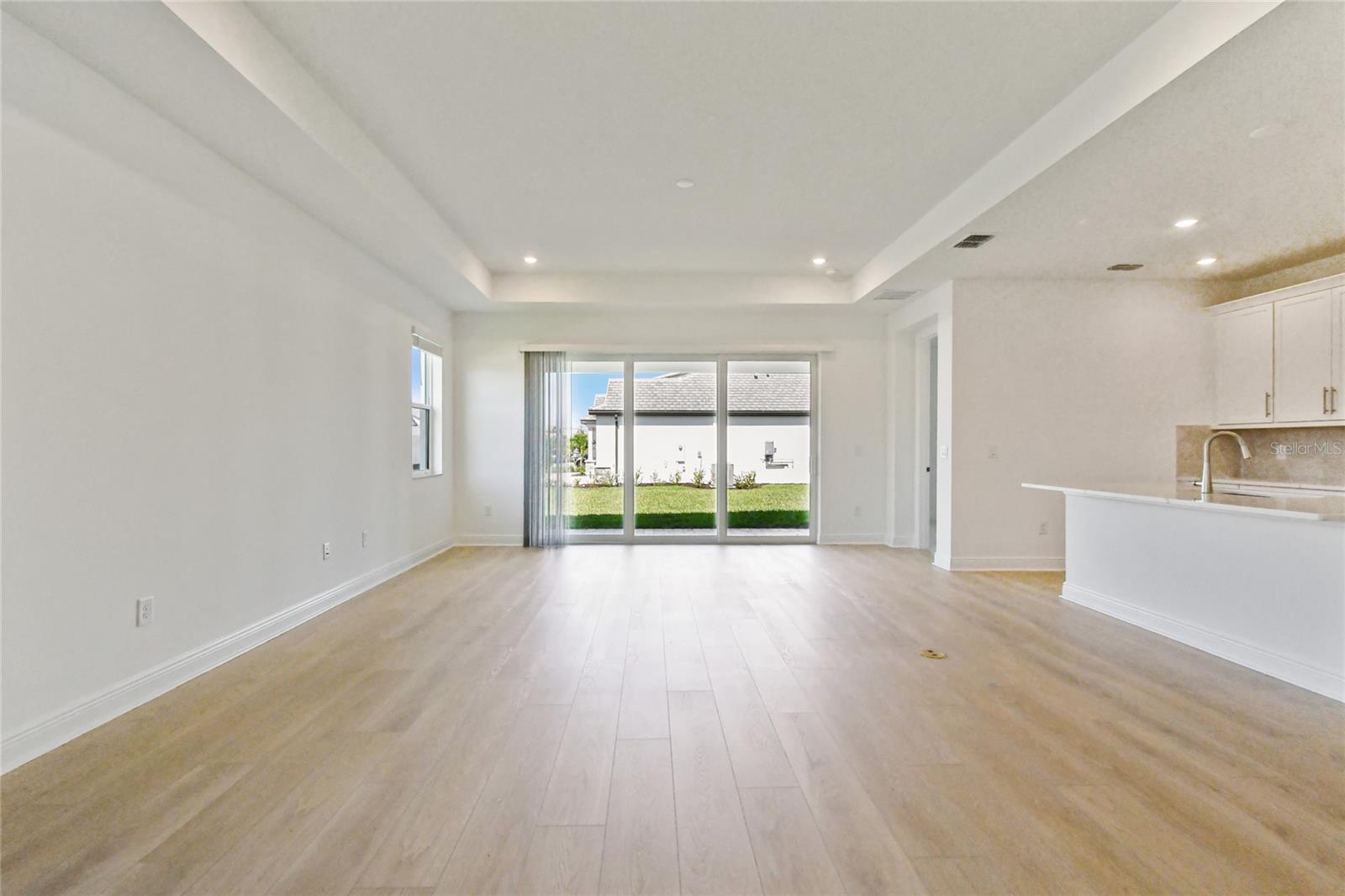 Image 2 of 33 For 440 Alberata Way