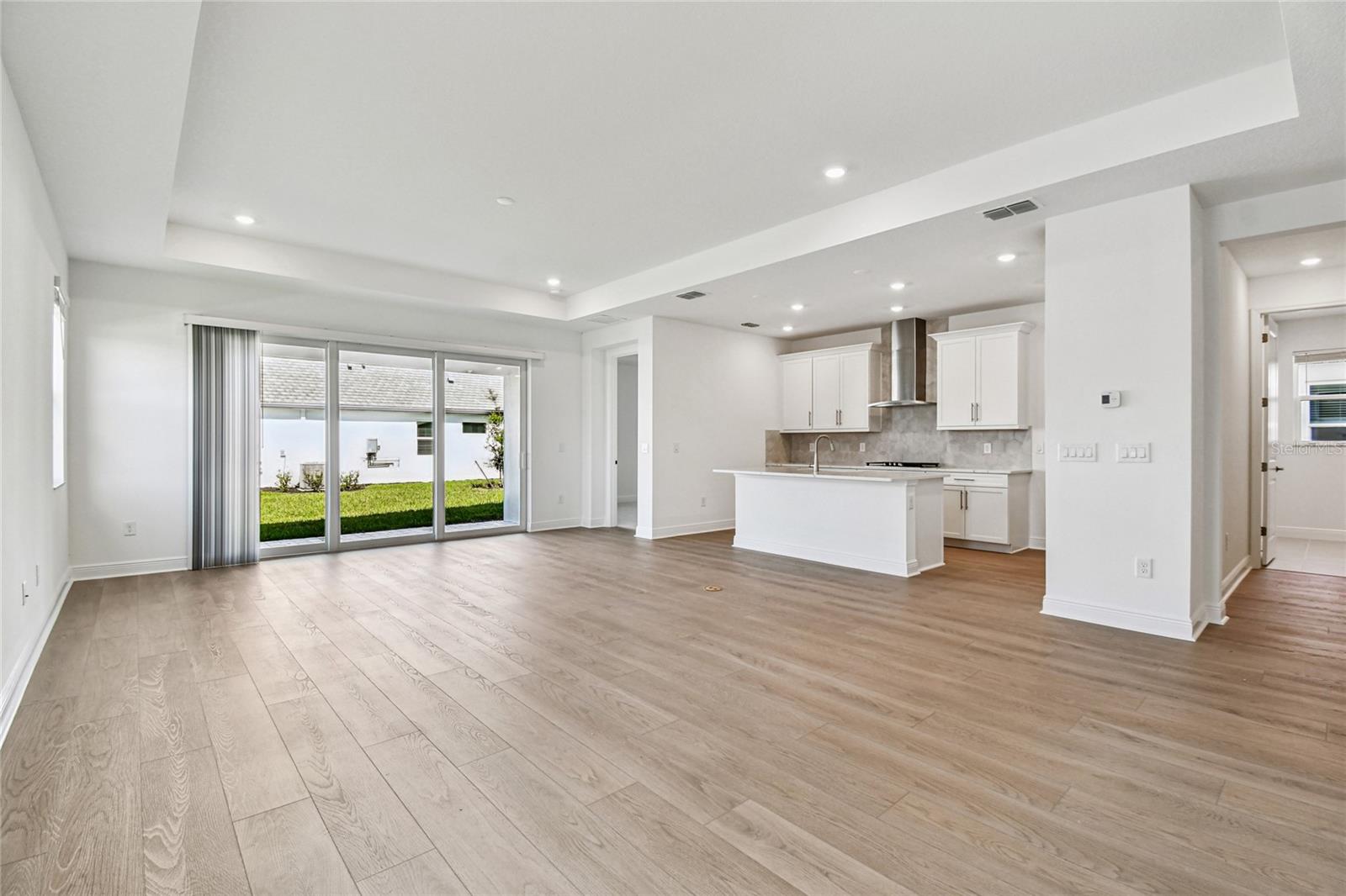 Image 3 of 33 For 440 Alberata Way