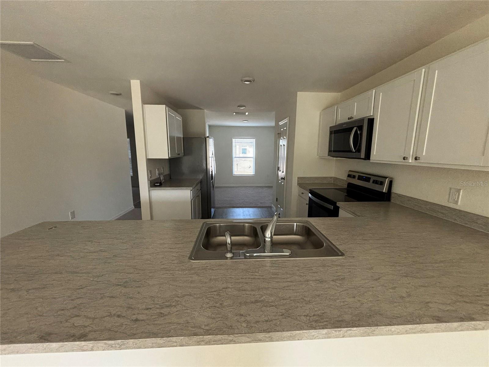 Image 2 of 15 For 1542 Log Lane