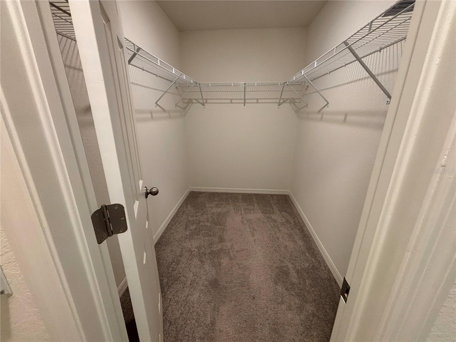 Image 9 of 15 For 1542 Log Lane