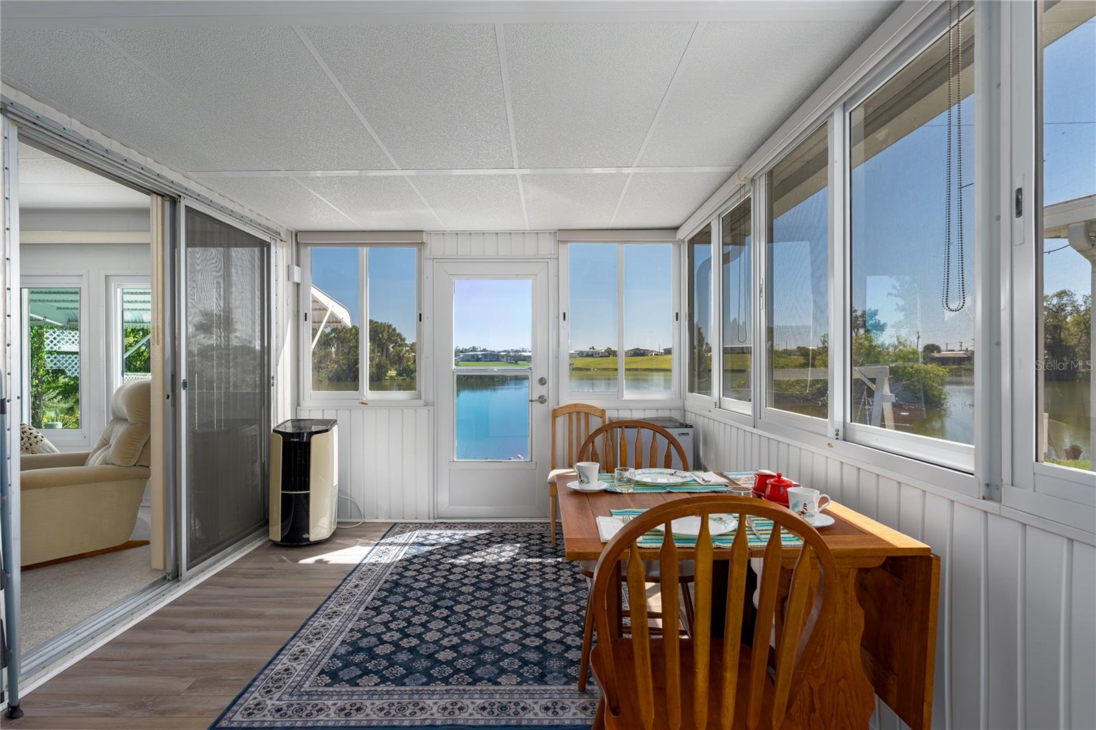 Image 17 of 26 For 1416 41st Avenue E