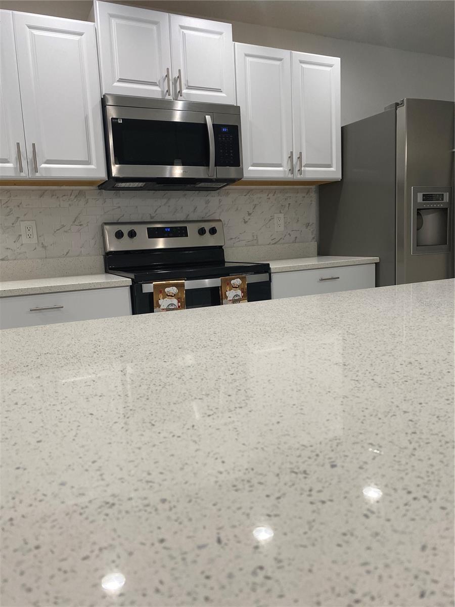 Image 15 of 56 For 481 Saturn Avenue