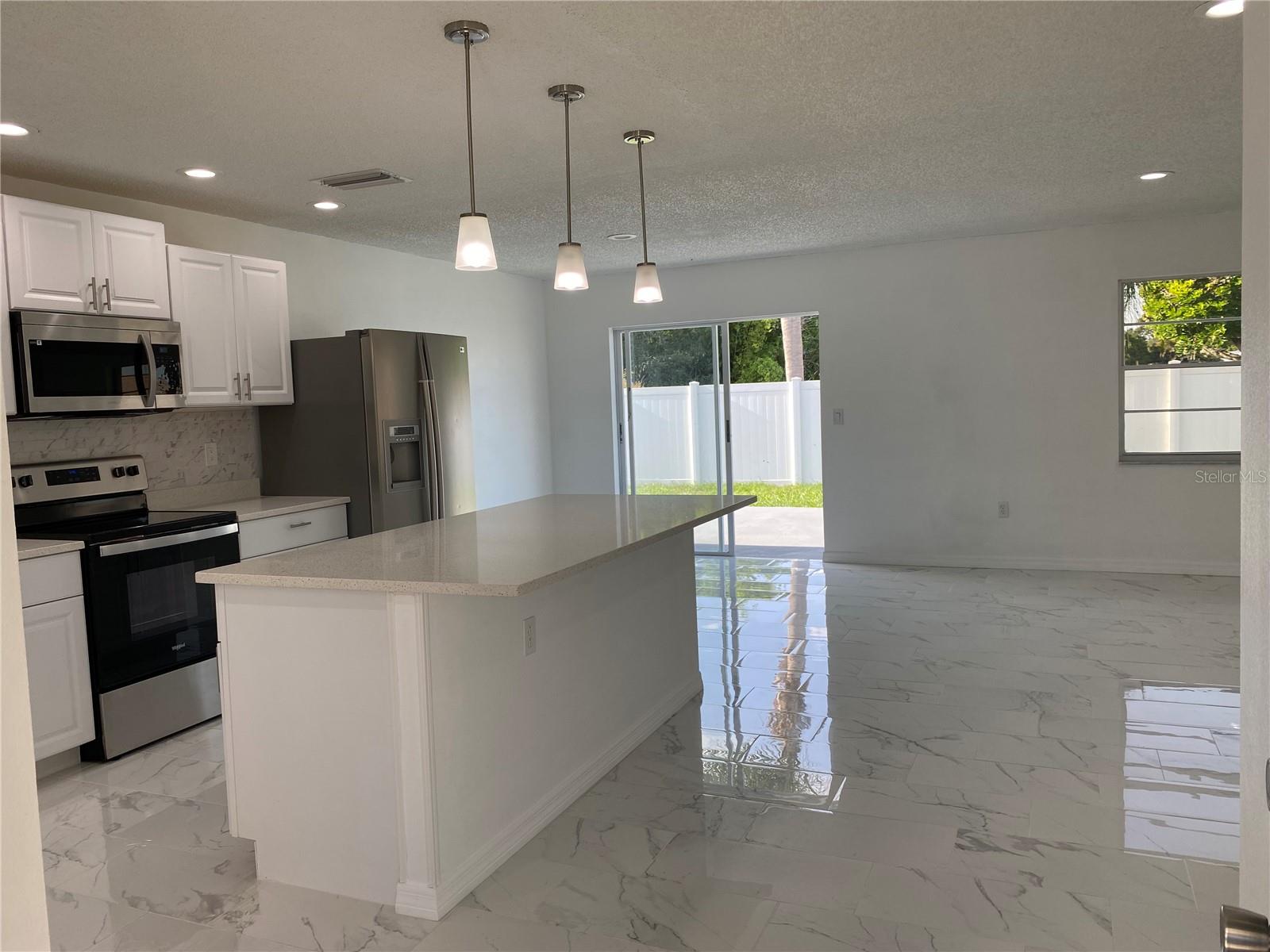 Image 25 of 56 For 481 Saturn Avenue