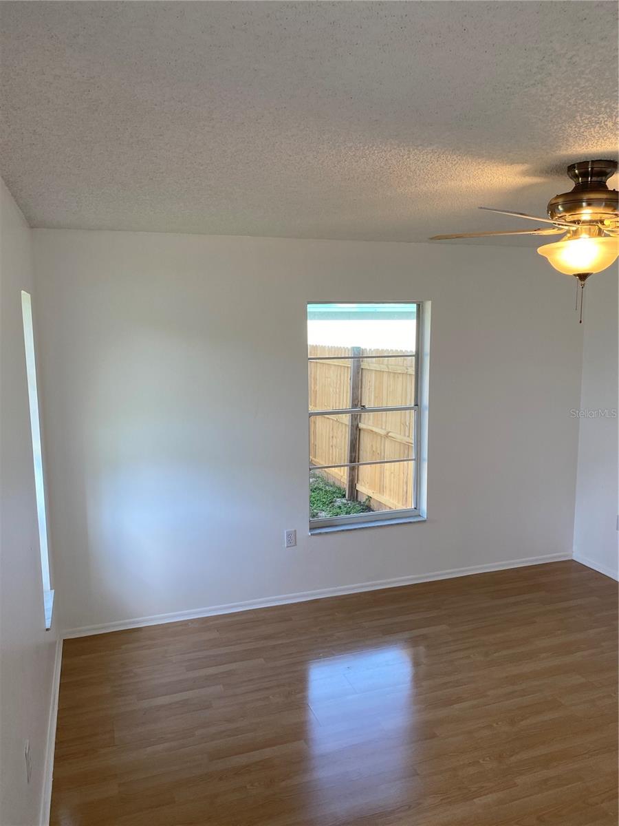 Image 43 of 56 For 481 Saturn Avenue