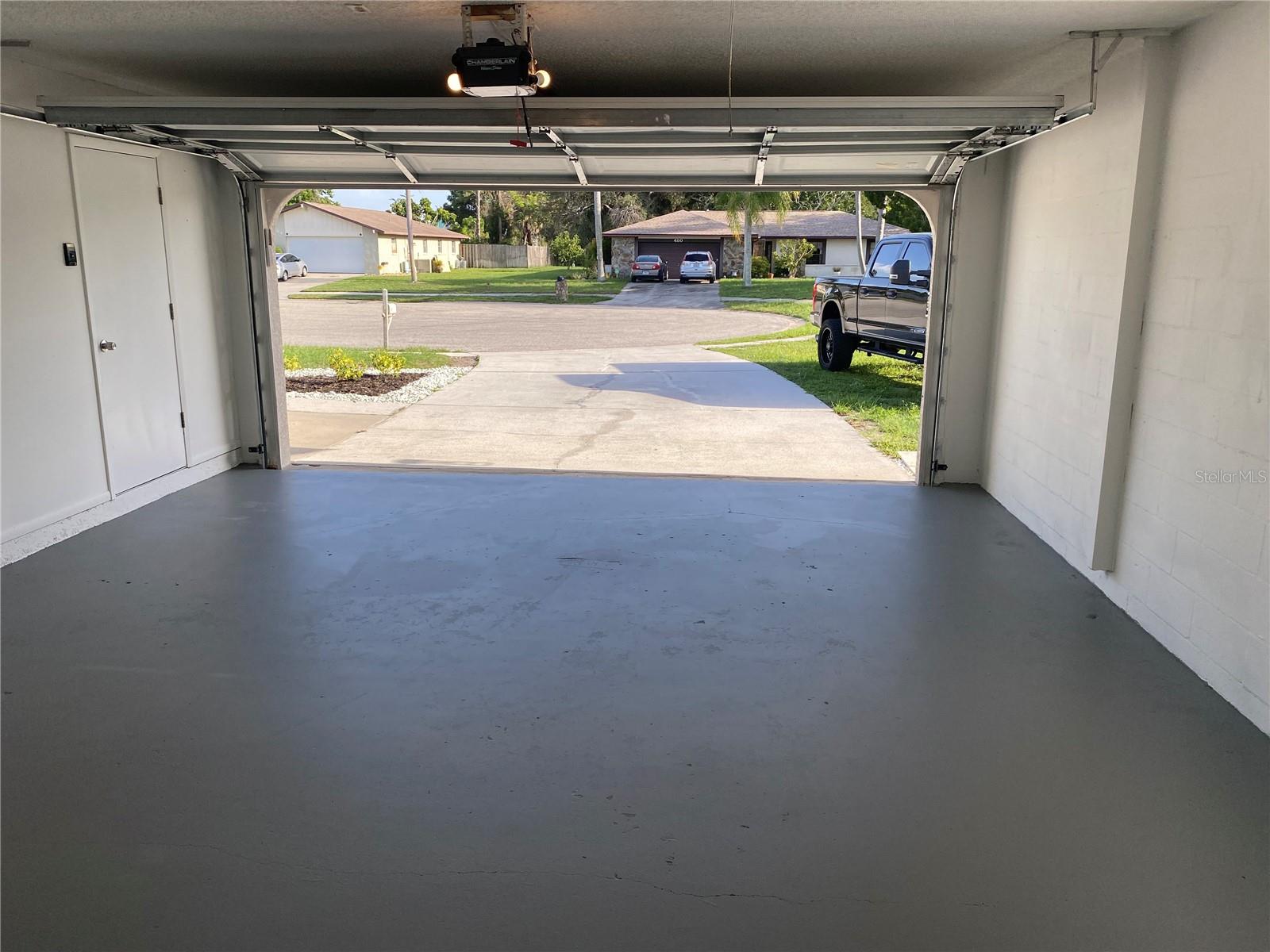 Image 44 of 56 For 481 Saturn Avenue