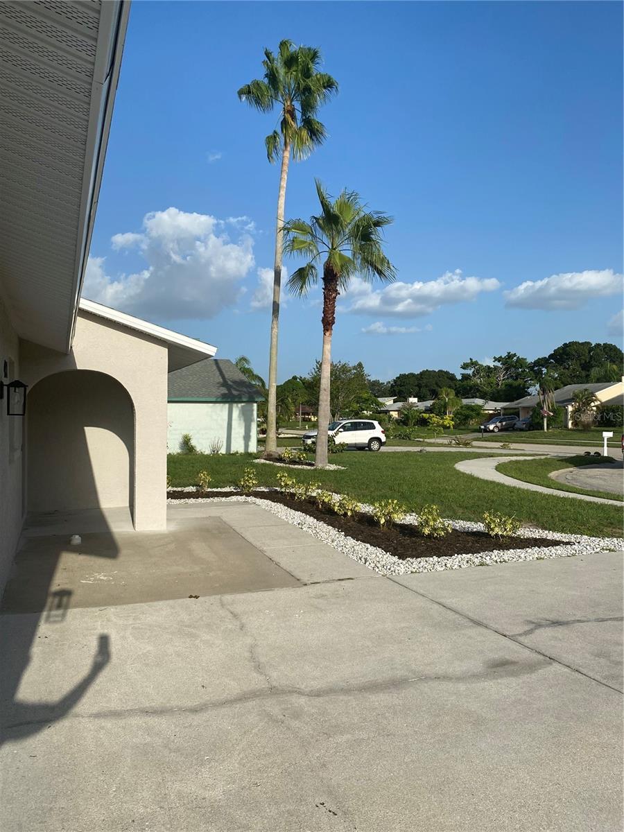 Image 6 of 56 For 481 Saturn Avenue