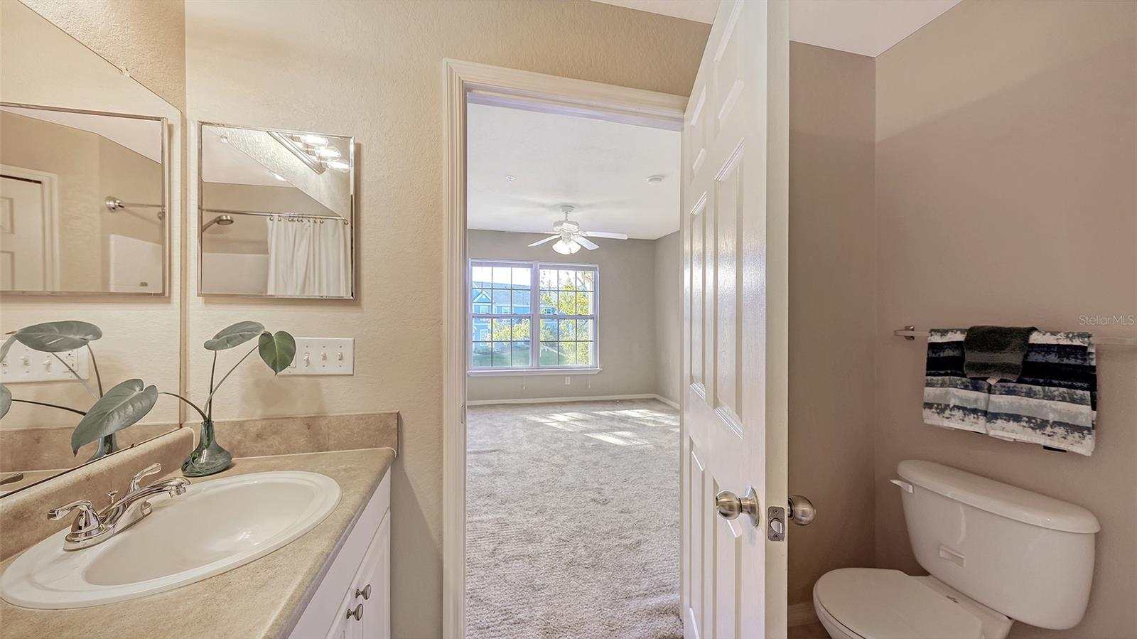 Image 27 of 46 For 5520 Rosehill Road 203