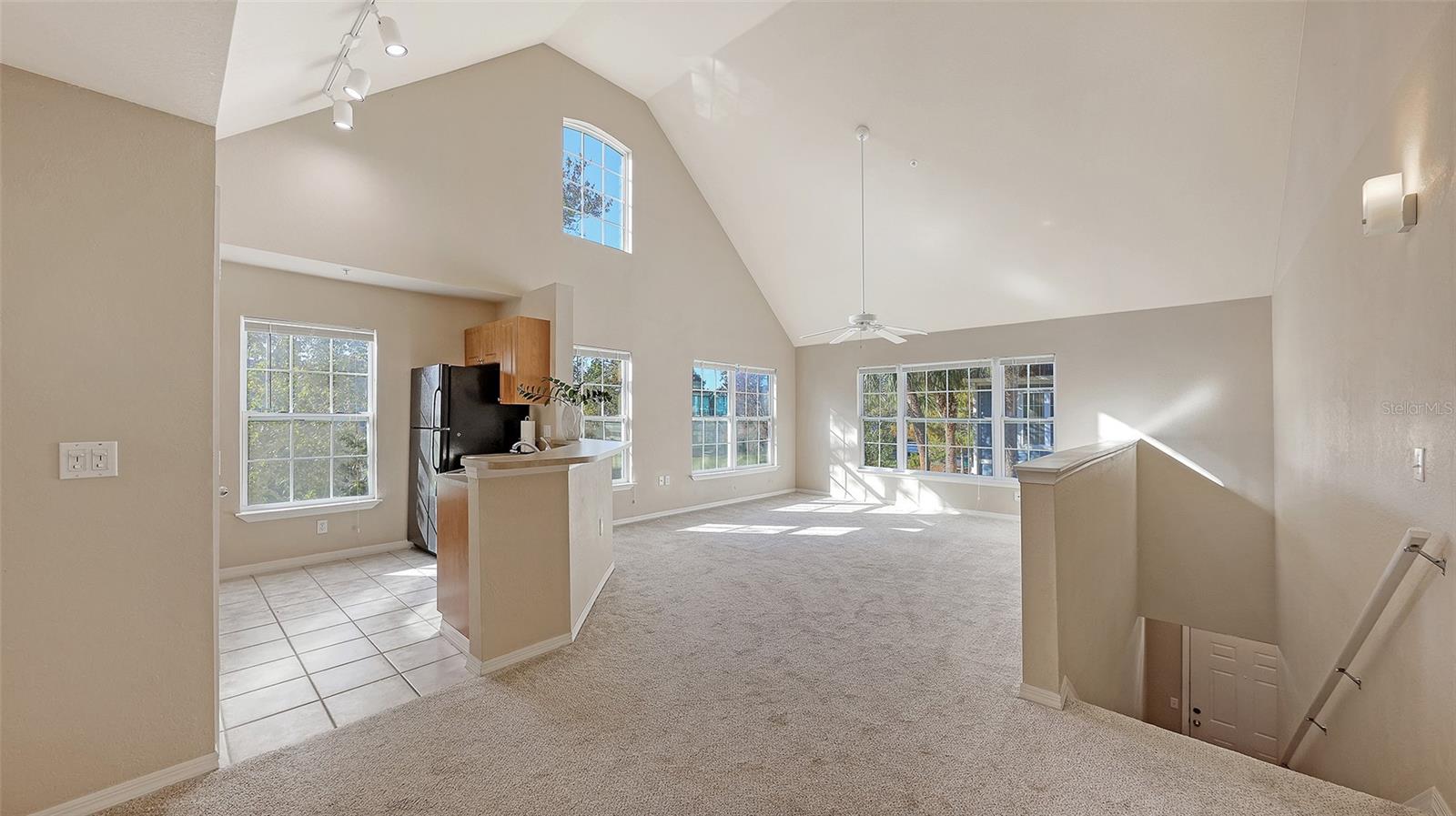 Image 6 of 46 For 5520 Rosehill Road 203