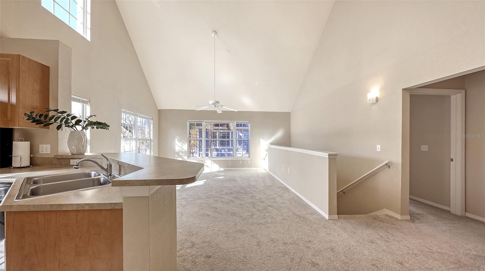 Image 7 of 46 For 5520 Rosehill Road 203