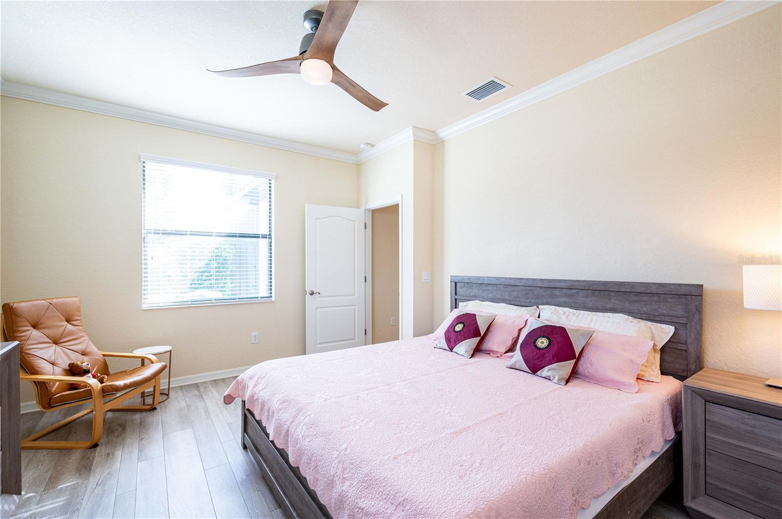 Image 14 of 41 For 7124 Marsh View Terrace Street