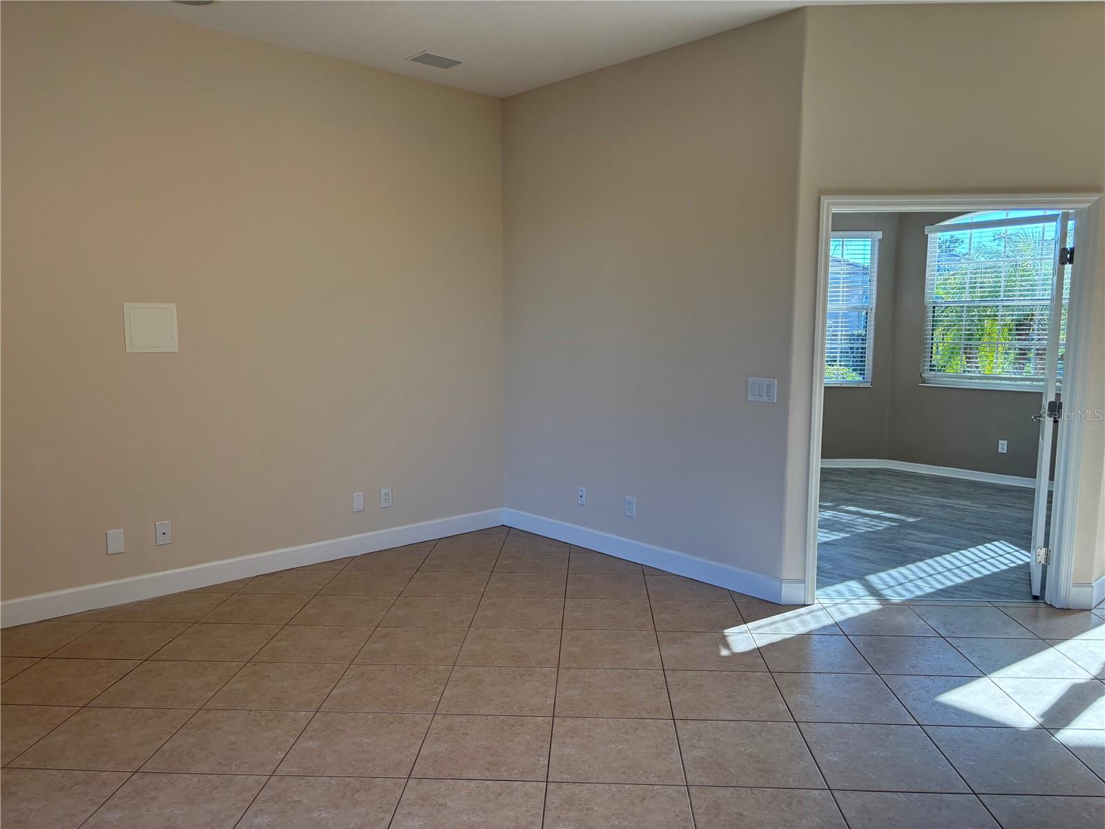 Image 11 of 35 For 11375 Dancing River Drive