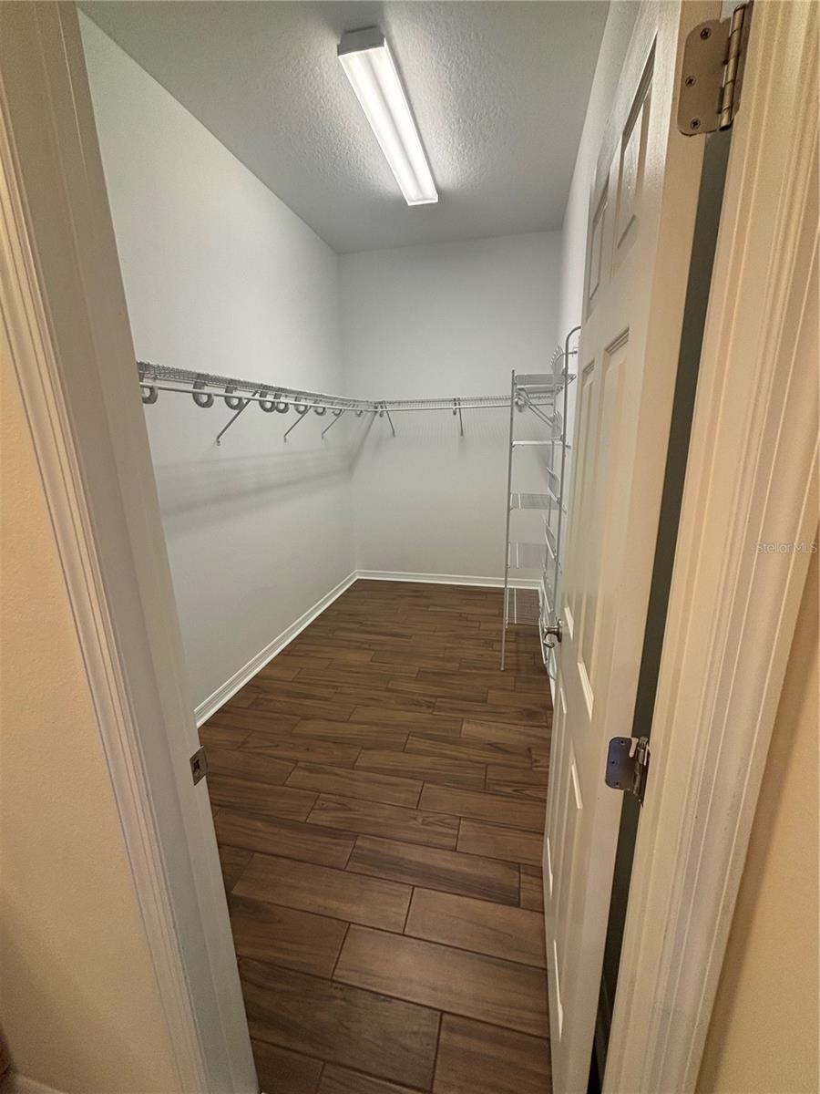 Image 20 of 35 For 11375 Dancing River Drive