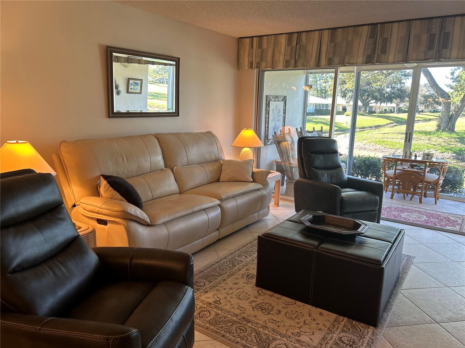 Image 11 of 18 For 7880 Palm Aire Lane 102