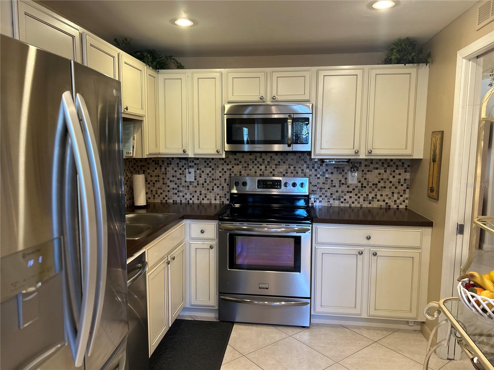 Image 8 of 18 For 7880 Palm Aire Lane 102