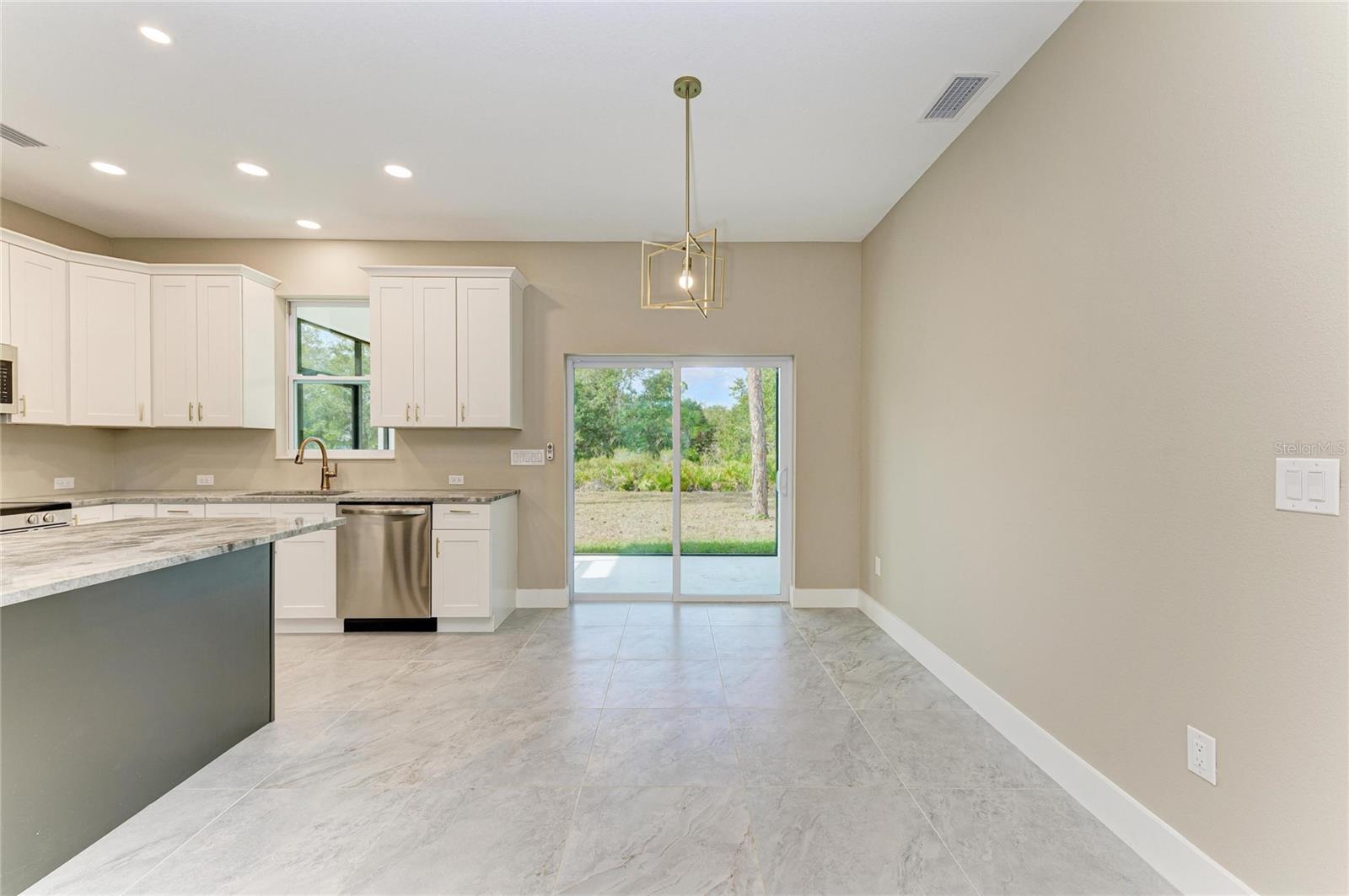 Image 12 of 38 For 5265 Caputo Avenue