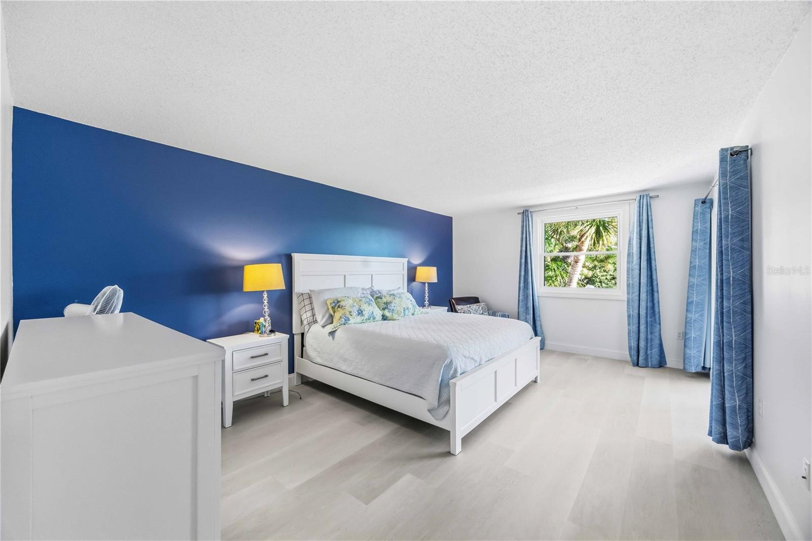 Image 18 of 30 For 5010 Marsh Field Road 32