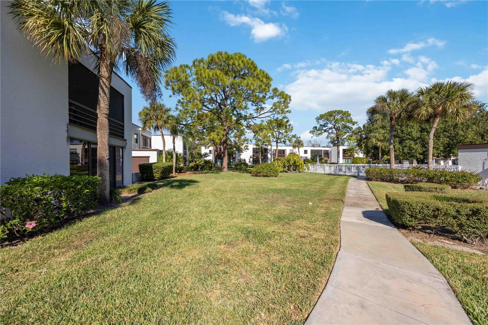 Image 22 of 30 For 5010 Marsh Field Road 32