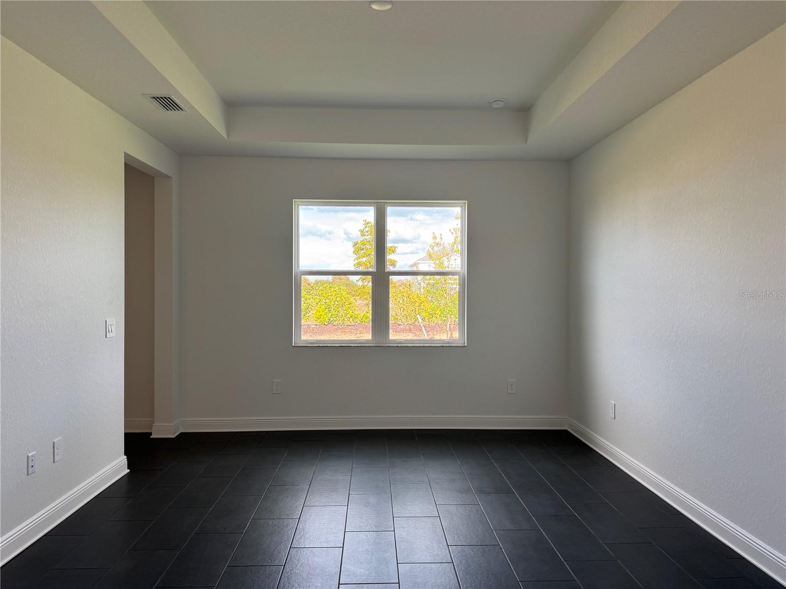 Image 19 of 42 For 204 Vistera Boulevard