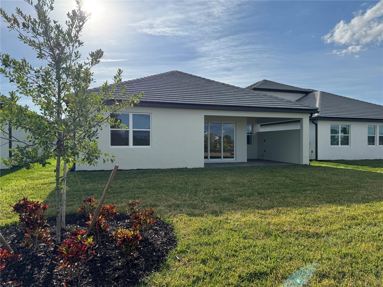 Image 24 of 42 For 204 Vistera Boulevard