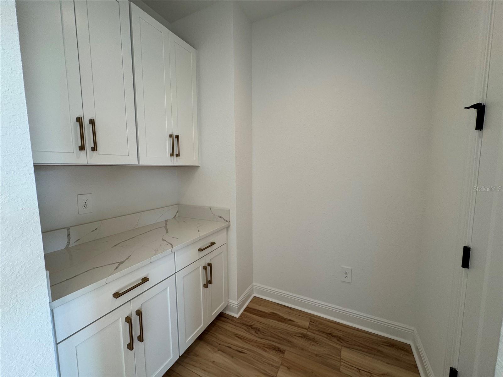 Image 27 of 42 For 204 Vistera Boulevard