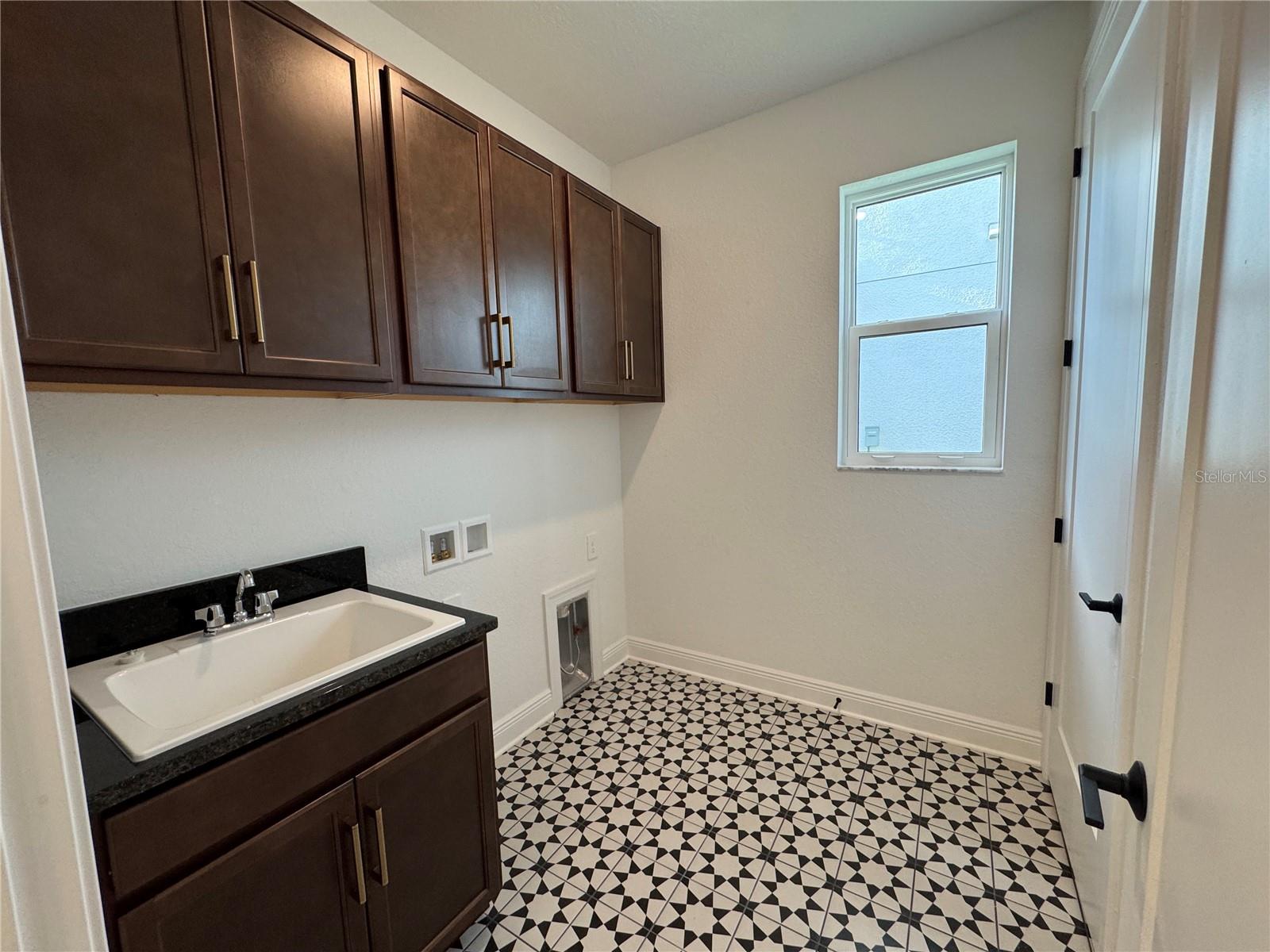 Image 28 of 42 For 204 Vistera Boulevard