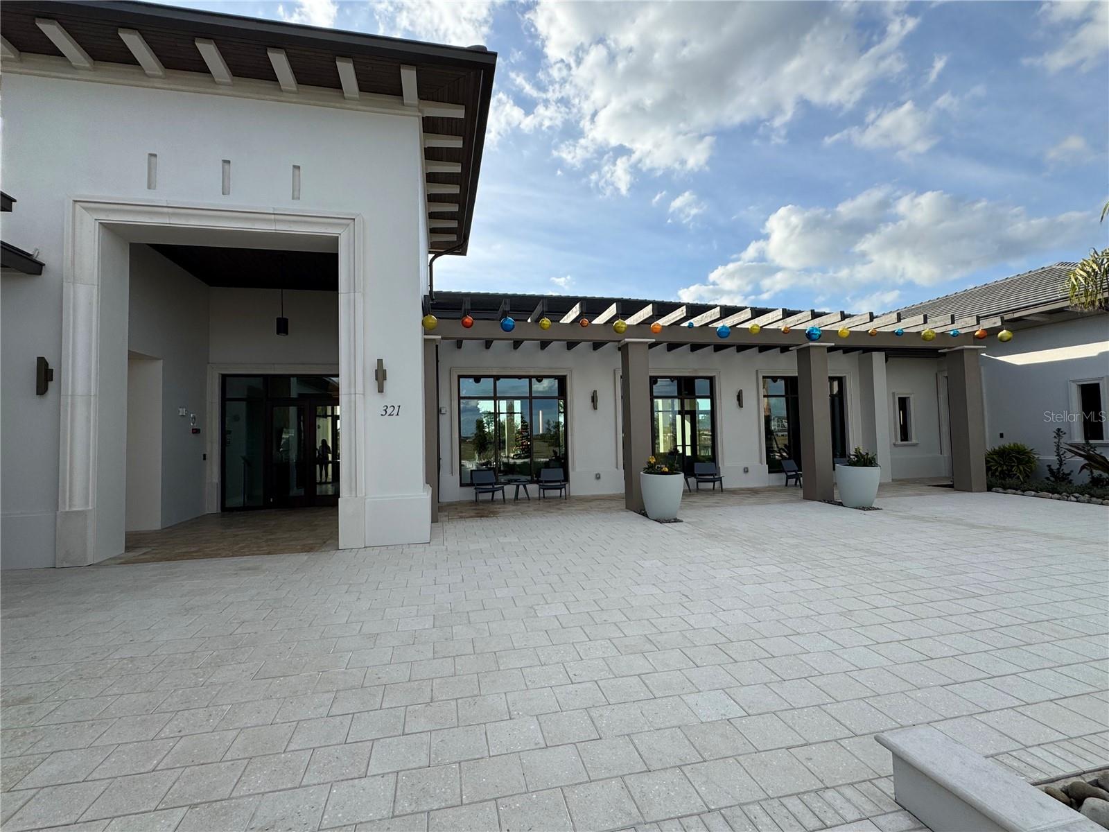 Image 33 of 42 For 204 Vistera Boulevard