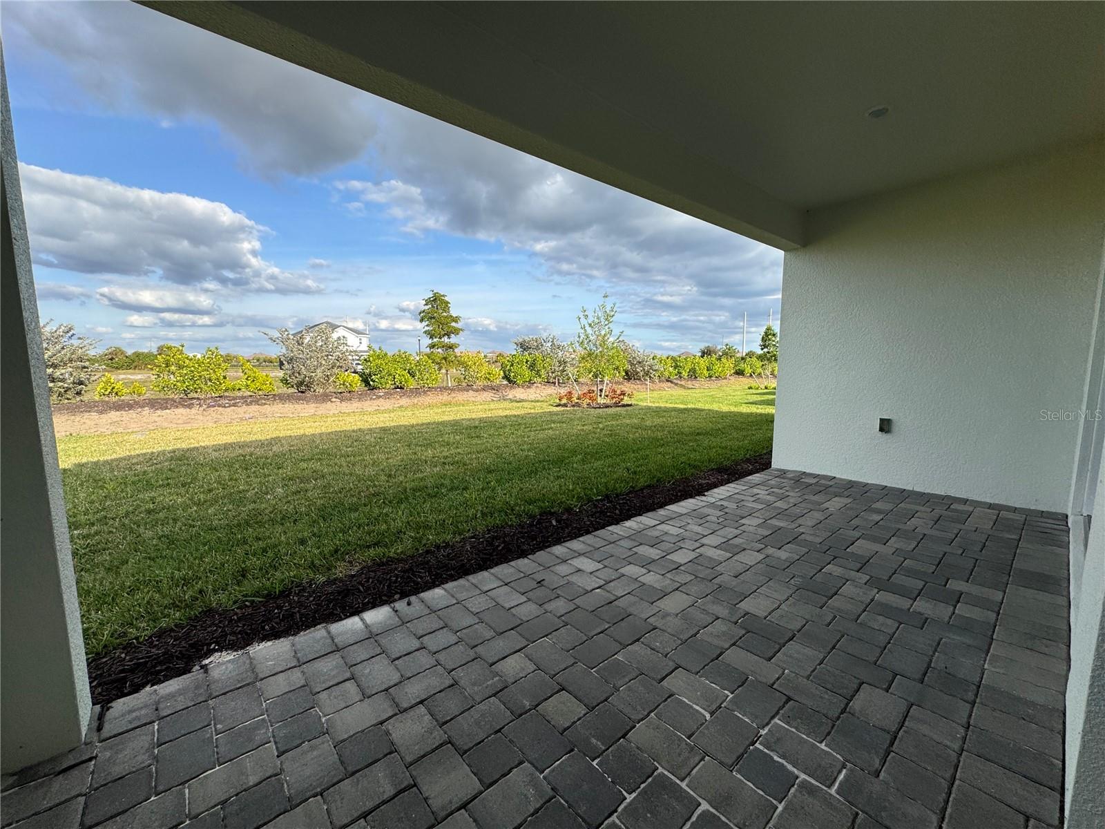 Image 4 of 42 For 204 Vistera Boulevard