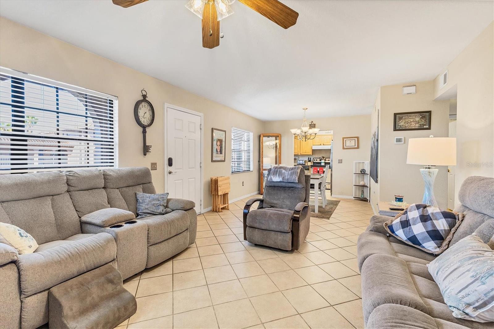 Image 11 of 35 For 6100 Gulfport Boulevard S 415