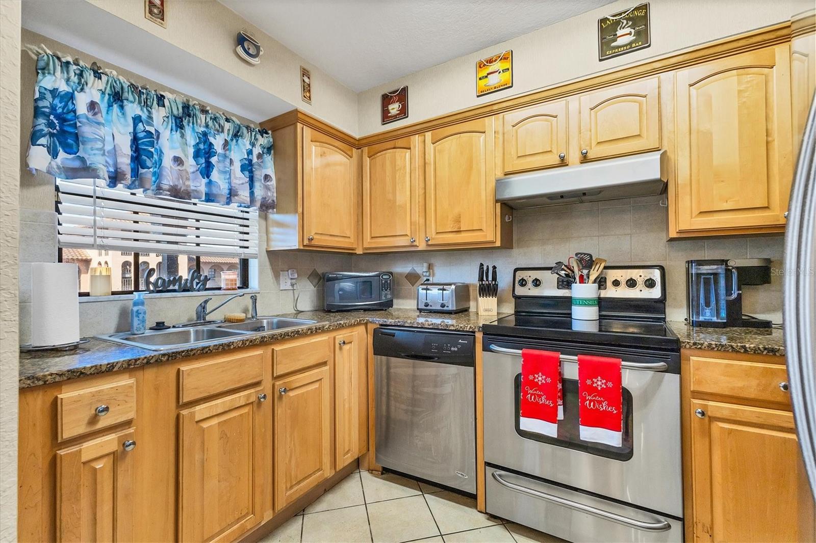 Image 17 of 35 For 6100 Gulfport Boulevard S 415