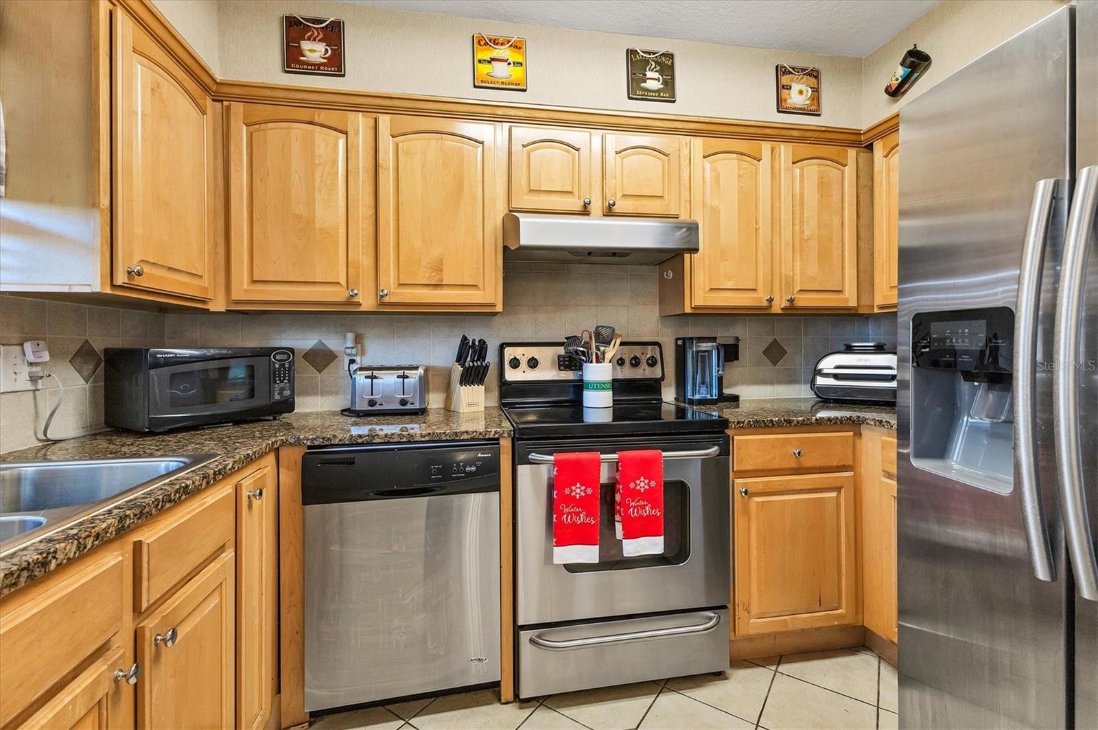 Image 18 of 35 For 6100 Gulfport Boulevard S 415