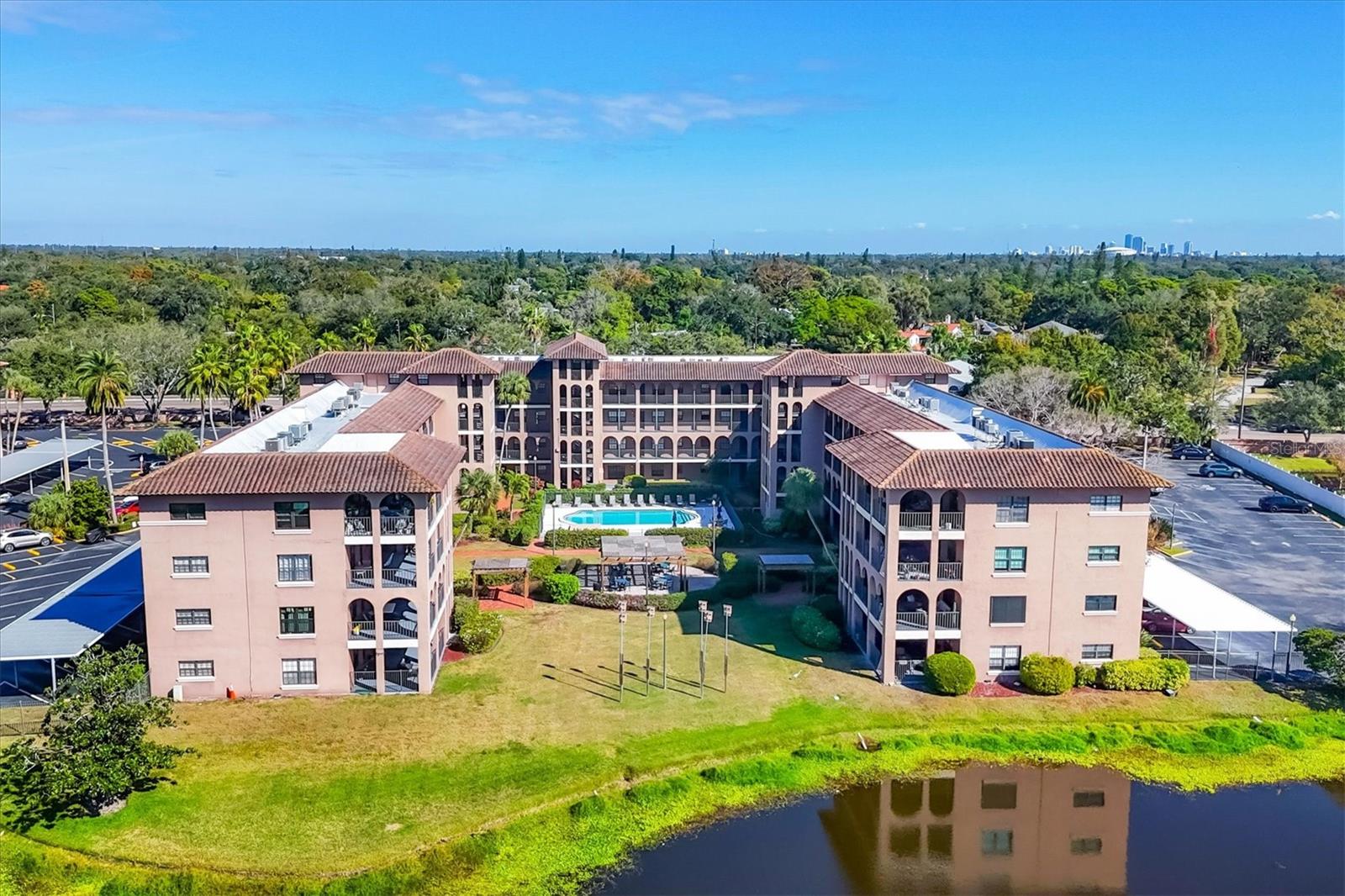 Image 32 of 35 For 6100 Gulfport Boulevard S 415