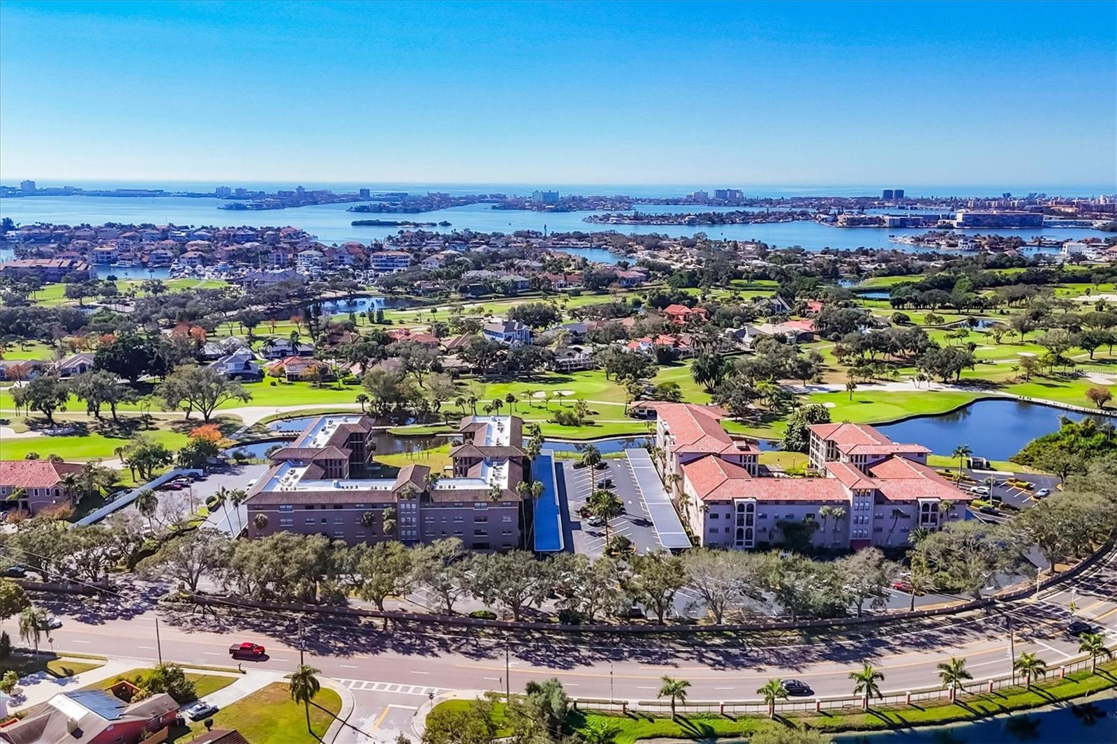 Image 5 of 35 For 6100 Gulfport Boulevard S 415