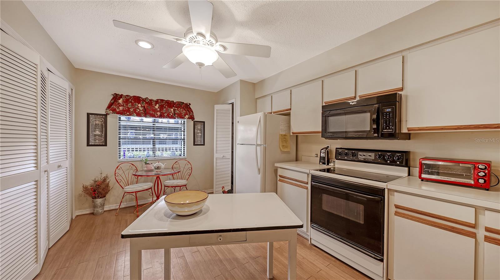 Image 12 of 44 For 4382 Trails Drive 25-1