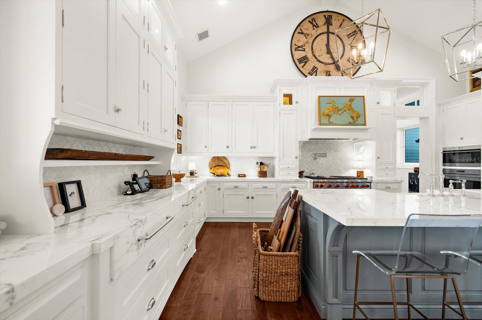 Image 19 of 92 For 213 18th Street W