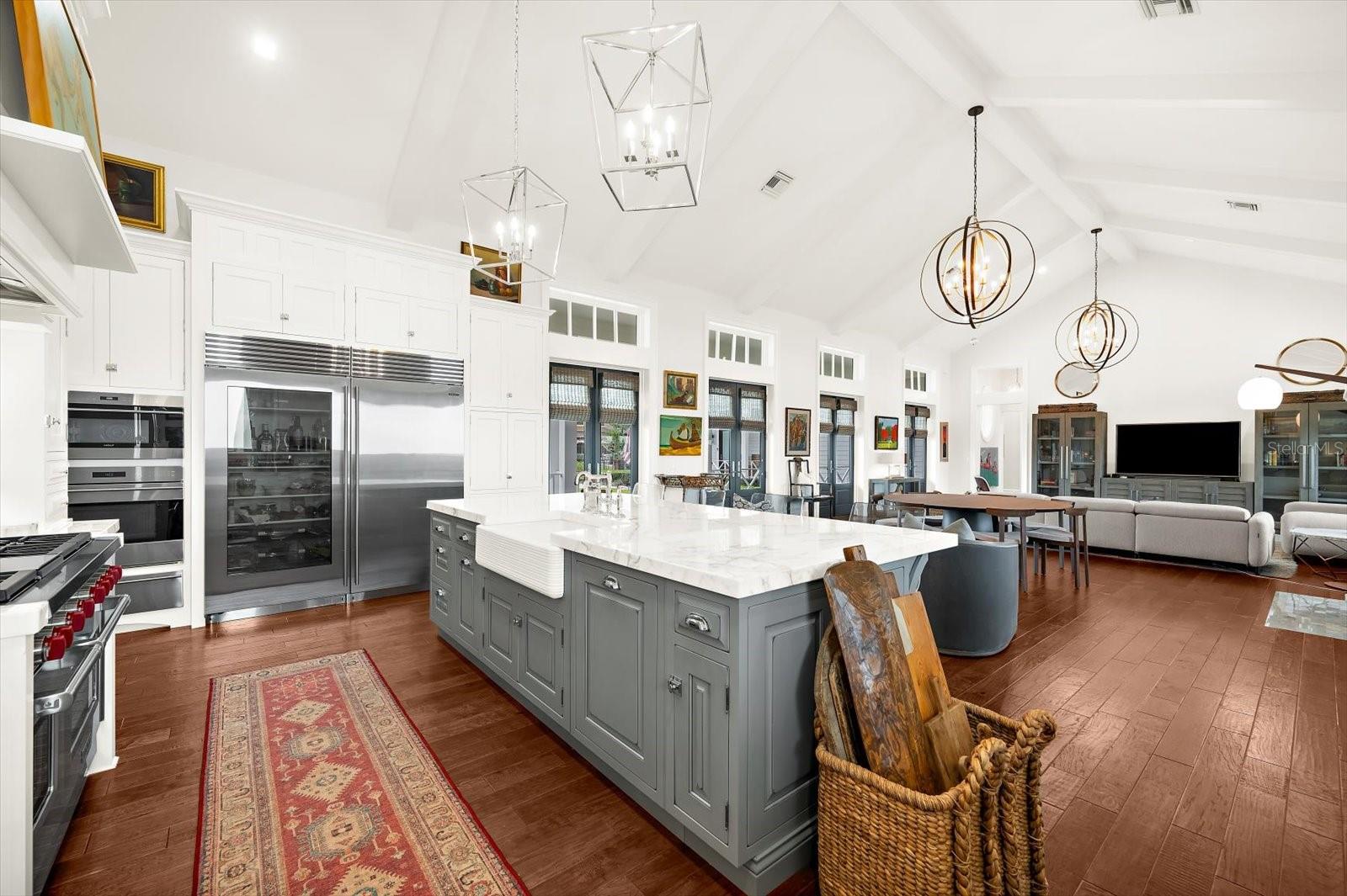 Image 30 of 92 For 213 18th Street W