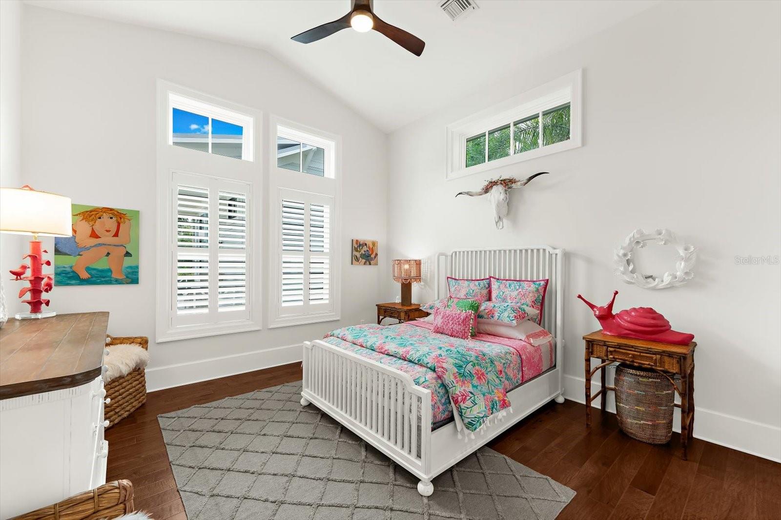 Image 60 of 92 For 213 18th Street W