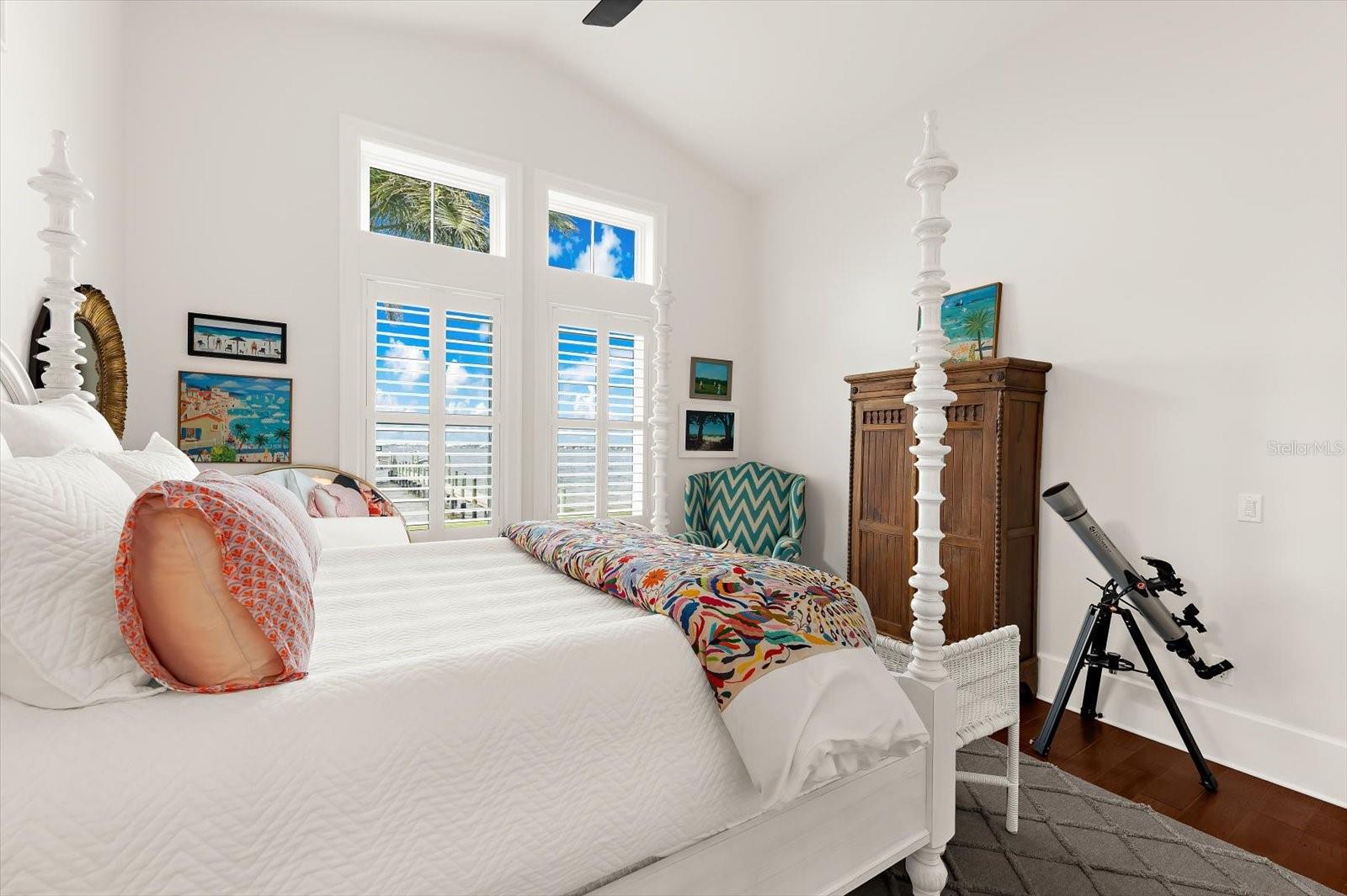 Image 67 of 92 For 213 18th Street W