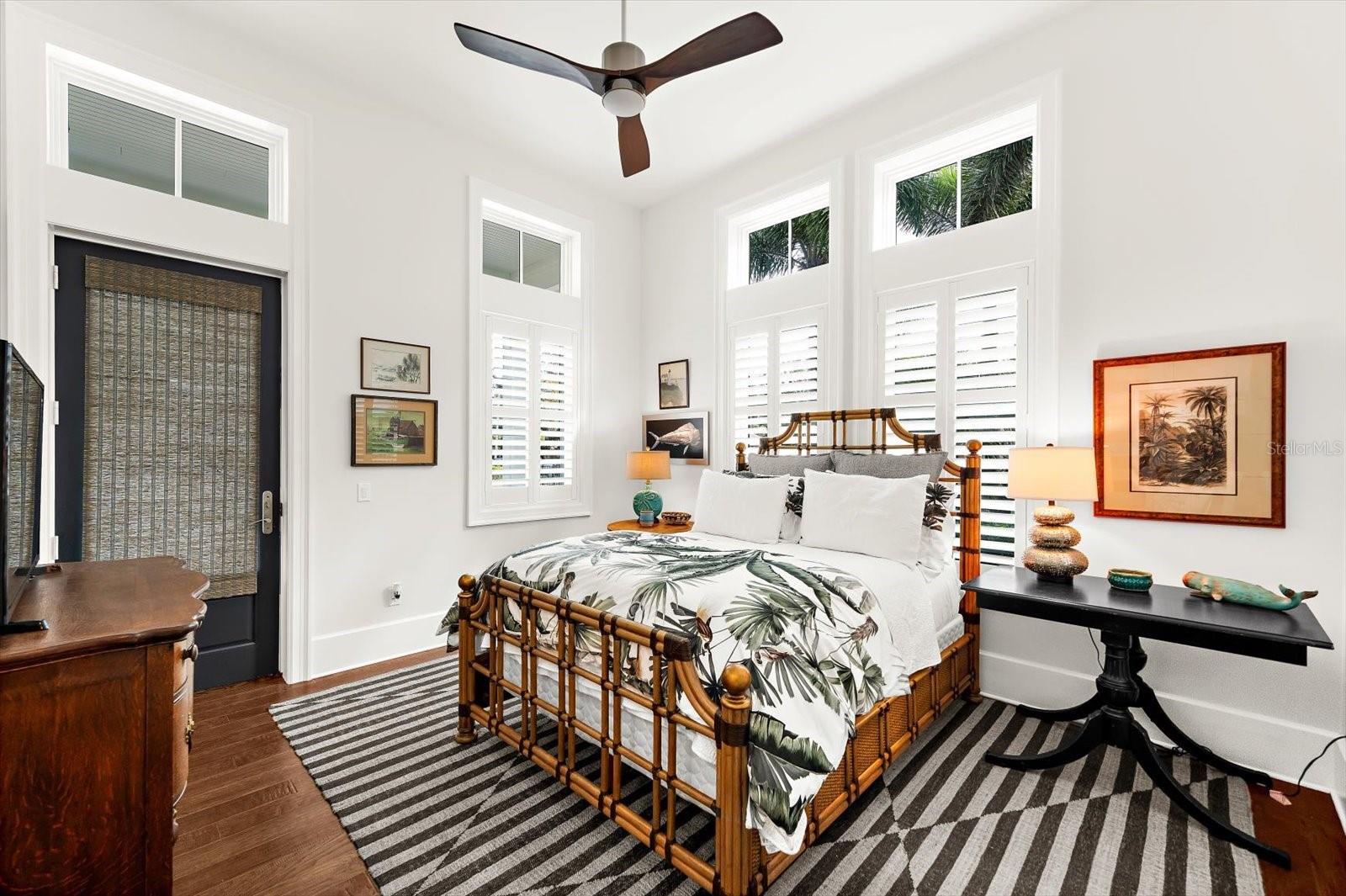 Image 72 of 92 For 213 18th Street W