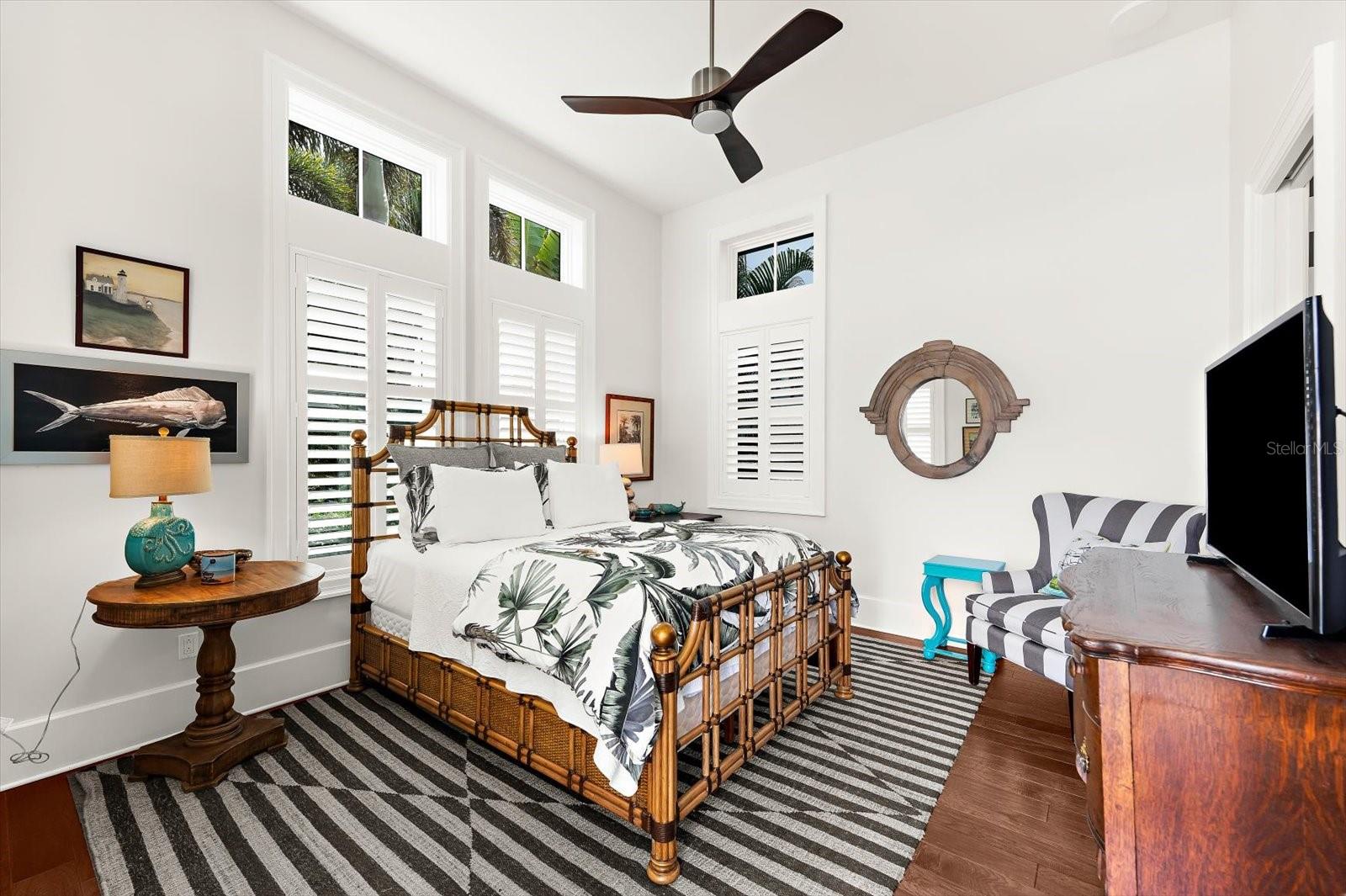 Image 73 of 92 For 213 18th Street W