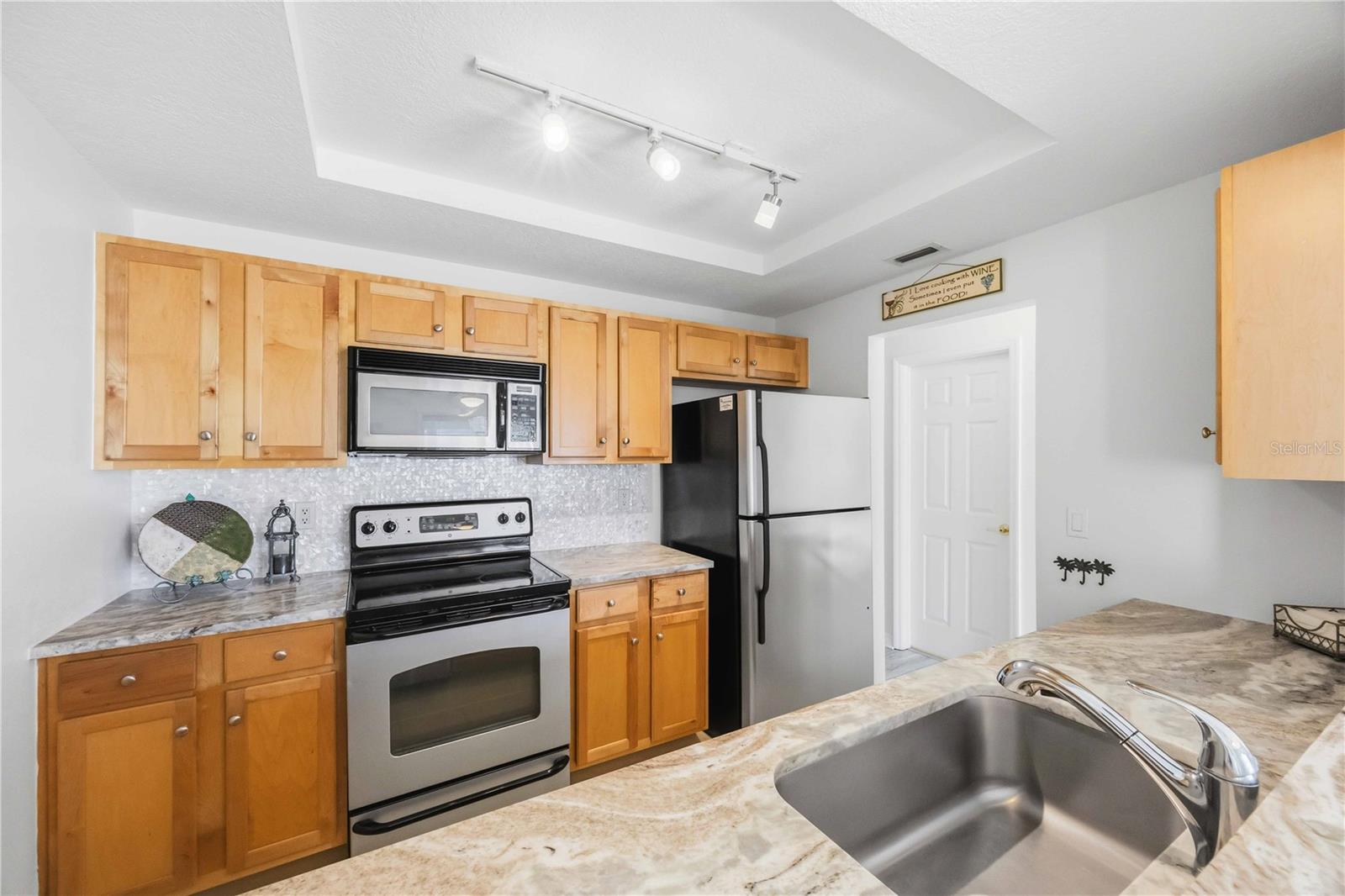 Image 12 of 28 For 3326 Key Drive 7