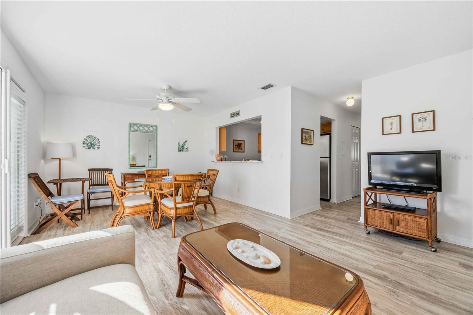 Image 9 of 28 For 3326 Key Drive 7