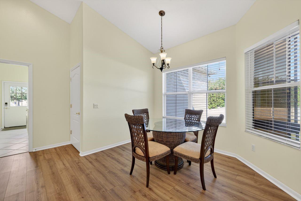 Listing photo id 12 for 17312 Howling Wolf Run