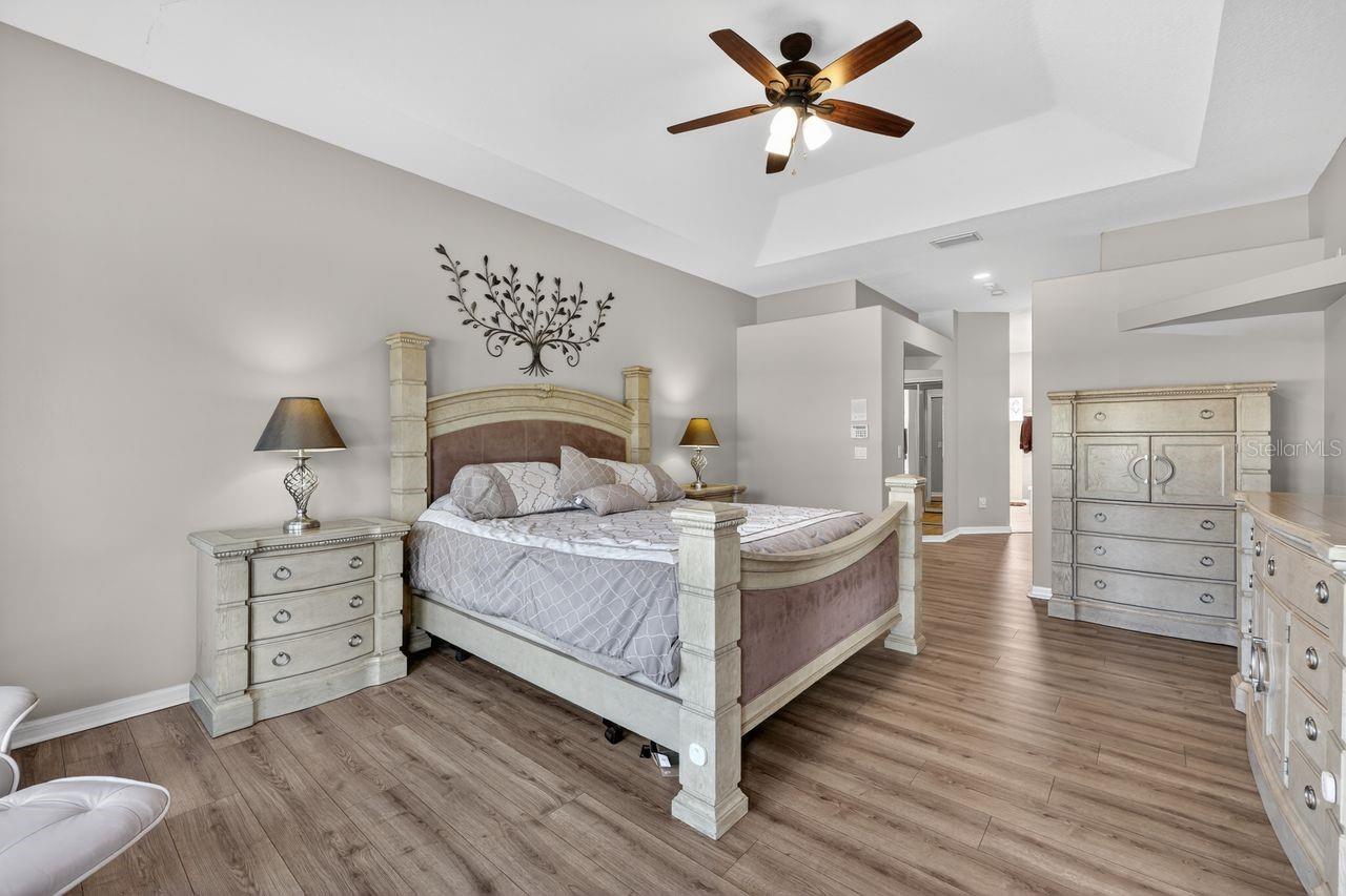 Listing photo id 19 for 17312 Howling Wolf Run